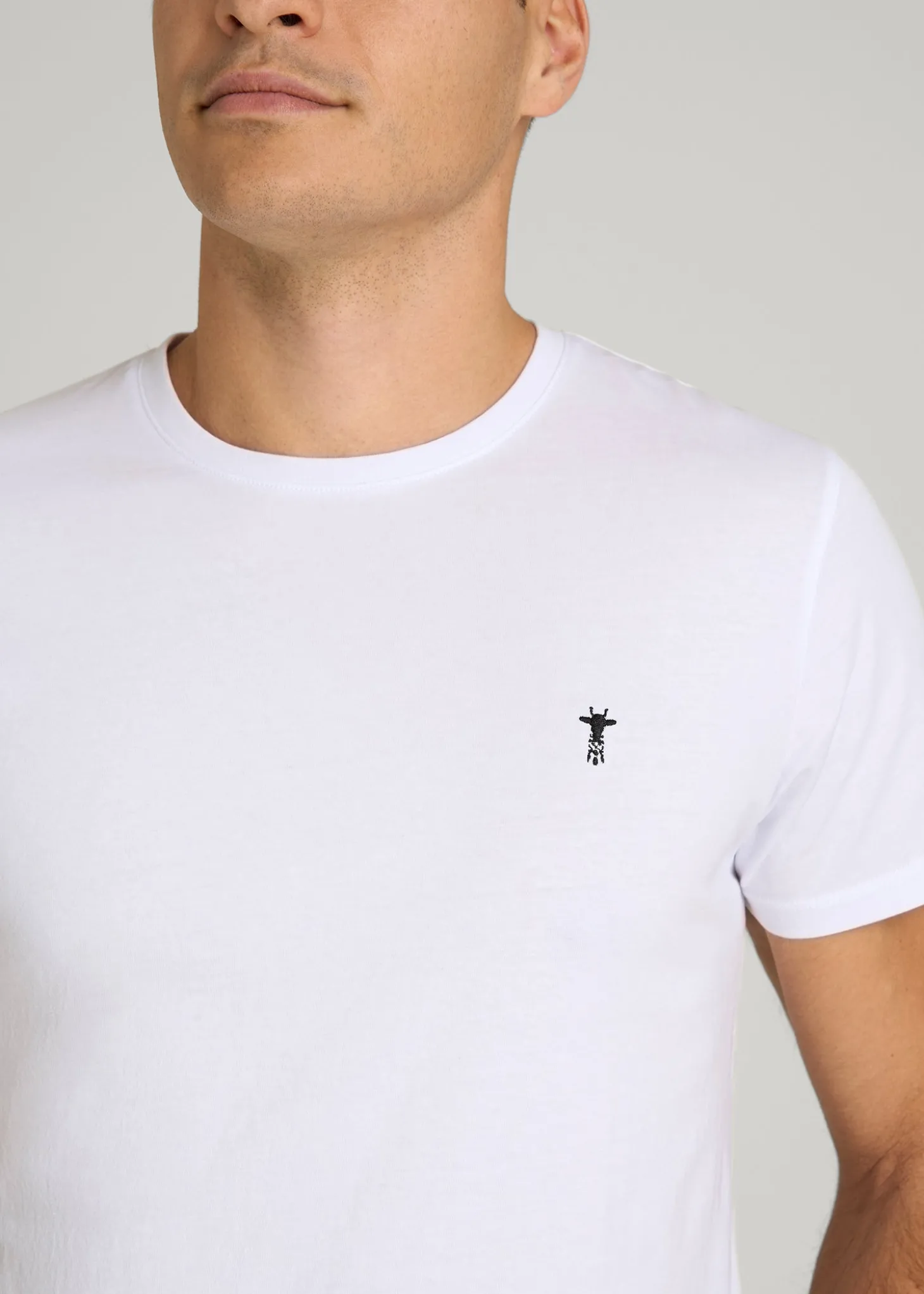 MODERN-FIT Embroidered Logo Crewneck T-Shirt for Tall Men