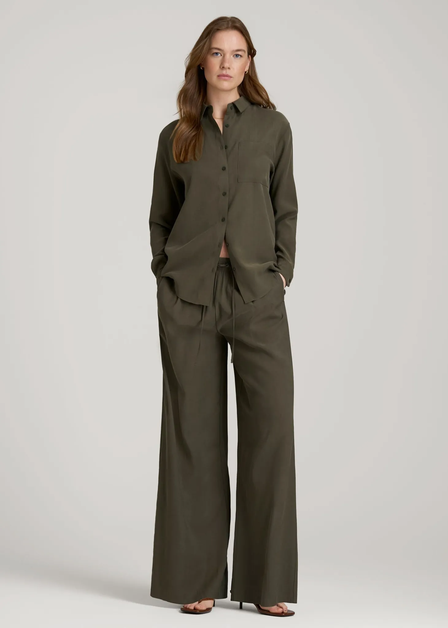 Relaxed Button-Up Single-Pocket Blouse for Tall Women