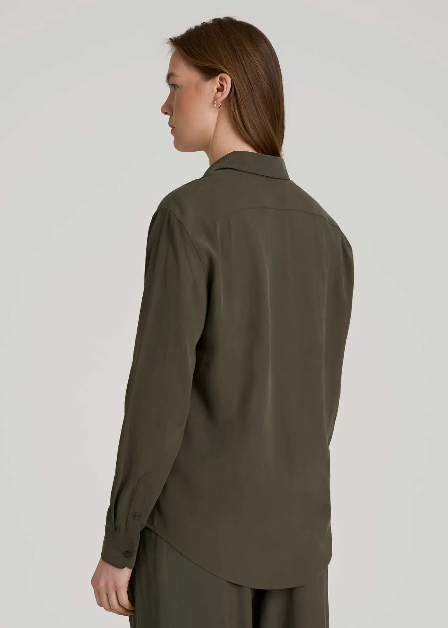 Relaxed Button-Up Single-Pocket Blouse for Tall Women