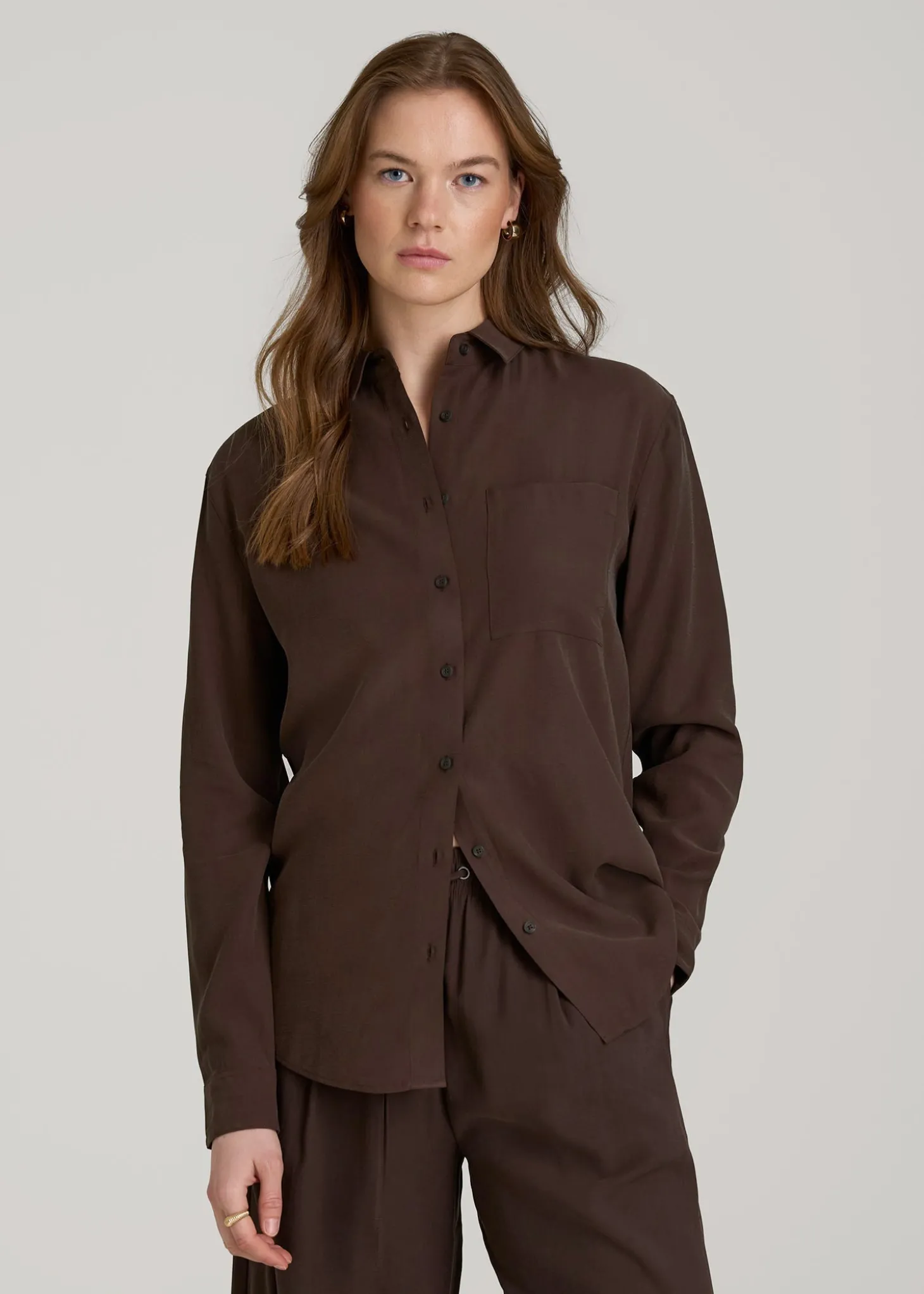 Relaxed Button-Up Single-Pocket Blouse for Tall Women