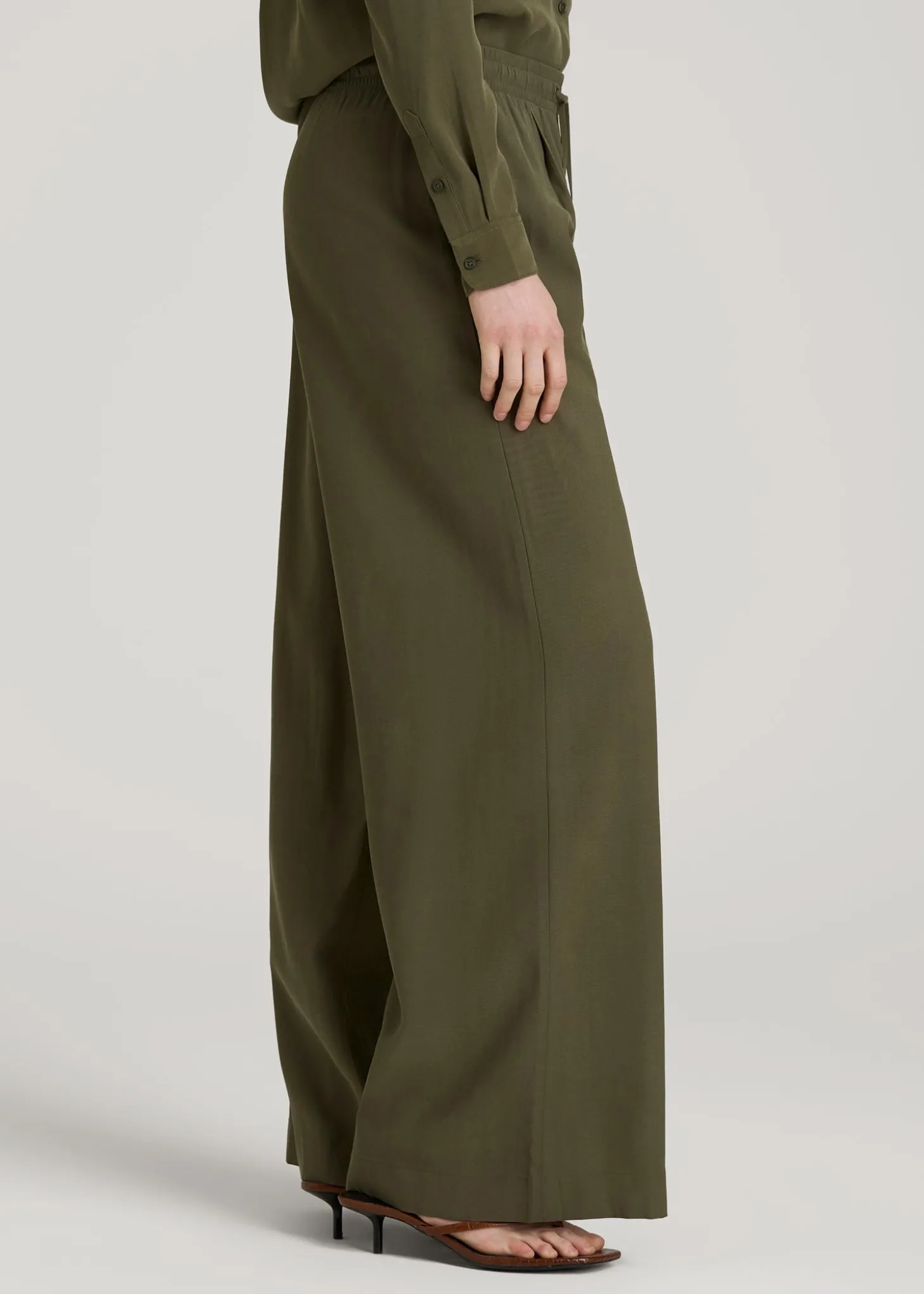 Relaxed Pull-On Pants for Tall Women